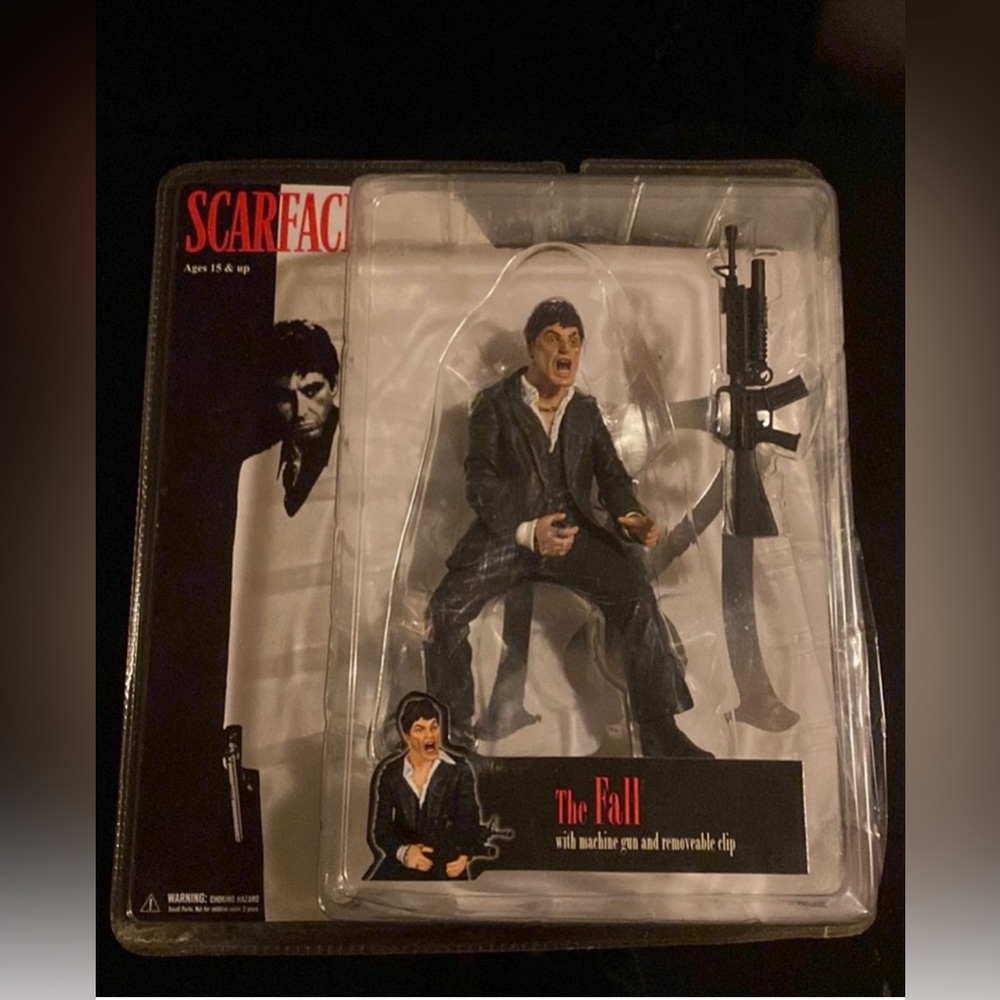 Scarface the fall with machine gun and removable clip